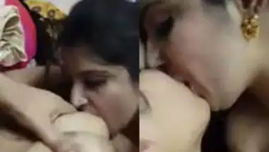 Desi lesbian girls sucking each other boob’s chut