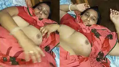 Horny Bhbahi Showing Her Boobs And Pussy