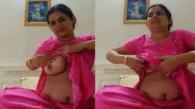 Punjabi Nurse Bhabhi in Pink Salwar Suit Selfie wid Moans