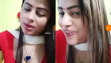 Priya Voli Hot Cleavage live, New and Unseen