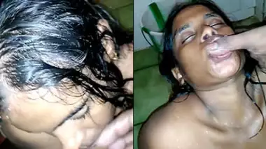 tamil aunty blowjob in toilet