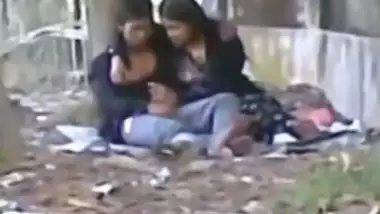 Desi girl sucking lover cock