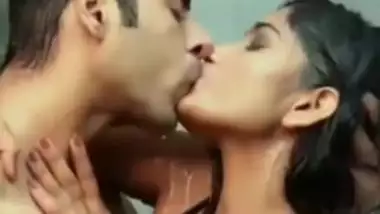 Hot Smooching Scene in Shower