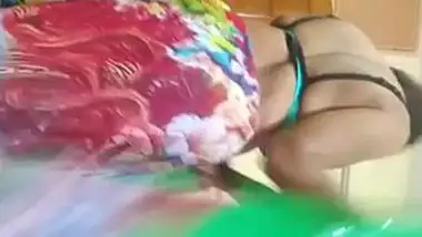 Desi home alone wife making saree strip video for hubby