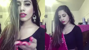 sexy desi babe hot expression in HOLI