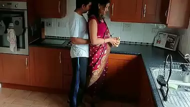 Punjabi kudi ne dhasu blowjob dekar bf se chut chudwai