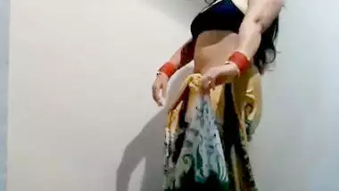 Desi bhabhi nude Dance Bollywood song