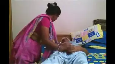 Gujarati bahu ne sasur ke mote lund se blowjob fun kiya