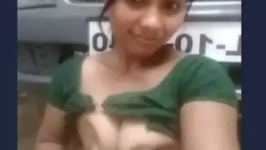 Indian maid making sexy video