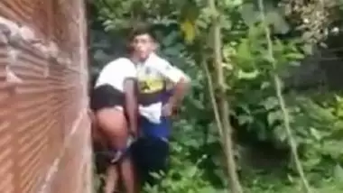 Desi lover outdoor fucking