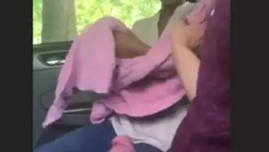 Blowjob in car