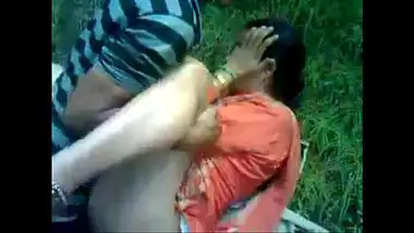 Married Shimla Aunty Outdoor Sex In Park