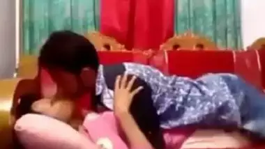 Indian collage lover fucking on sofa