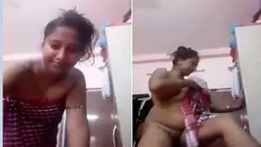 Chubby Desi aunty shows XXX assets while changing clothes on camera