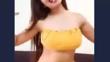 Beautiful girl very hot dance