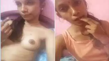 Skinny Desi teen takes off clothes while recording XXX selfie clip