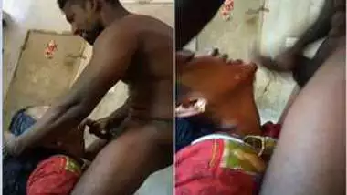 Young man jerks off and ejaculates over obedient Indian wife's XXX face