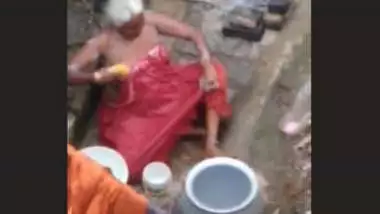 Granny OutDoor Bathing