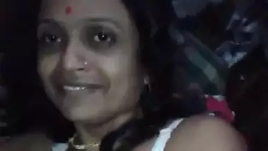 Nipple sucking romantic XXX Indian local porn