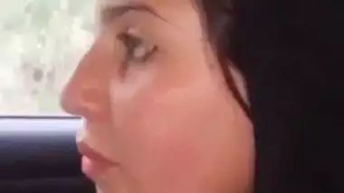 Beautiful Pathani GF Blowjob sex inside car video