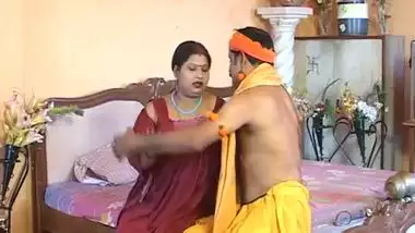 Indian bbw bhabhi satisfying guruji after pooja in b-grade