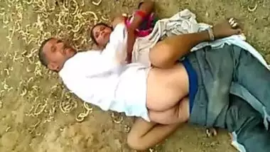 Stranger with a camera catches Indian spouses enjoying porn action