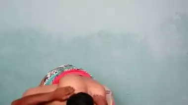 Straight Indian aunty displays sexy ass for devar to fuck mms