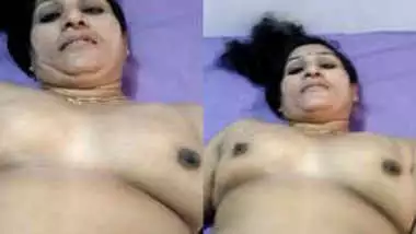 Indian wife welcomes her XXX viewers to see this natural sex parts