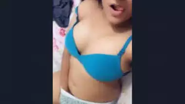 Cute Punjabi Girl Showing Boobs and Pussy Part 4