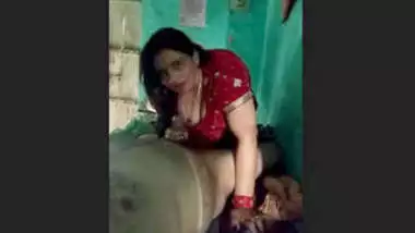 Desi Bhabhi Blowjob and Ridding Dick