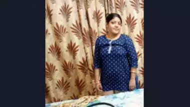 Most Demanded Indian Bhabhi Wearing Cloths Video Record By Hubby