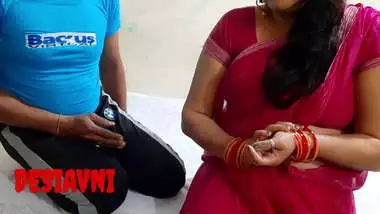 Avni sister is going to on date with boyfriend on new year but her brother convince her to hard sex with him