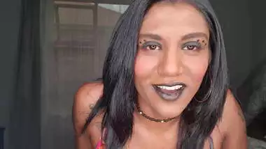 Desi slut wearing black lipstick wants her lips and tongue rapped around your dick and taste your lips | close up | fetish