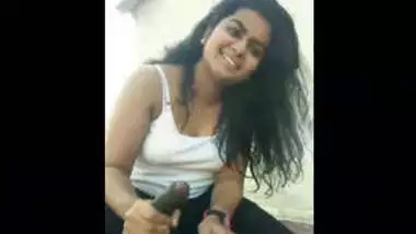 BEAUTIFUL TAMIL GIRLFRIEND HANDJOB HOT EXPRESSIONS