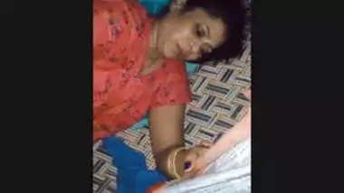 Desi Bhabhi Give Handjob and Fucked 3 Clips Part 1