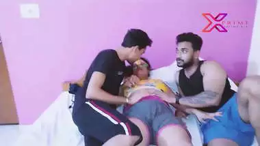 Desi aunty having fun, full epsd