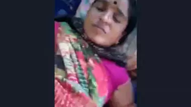 Desi Mature bhabhi having sex