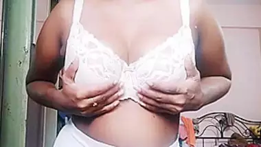 Big Boobs Flashing In Blue Sexy Bra Enjoy The Moment