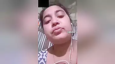 Today Exclusive- Bengali Girl Showing Her Boobs And Pussy On Video Call Part 13