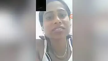 Tamil Girl Shows Her Big Boobs And Pussy On Video Call