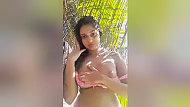 Today Exclusive- Cute Lankan Girl Showing Her Nude Body And Outdoor Bathing Part 3