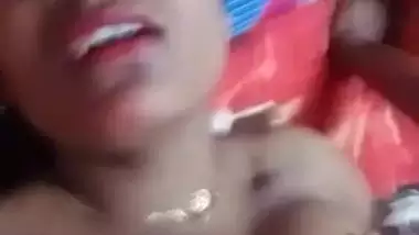 Horny Desi bhabhi moaning with pleasure when rubbing her XXX twat