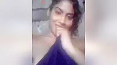 Today Exclusive- Bangla Girl Showing Boobs On Video Call