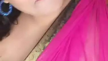 Chubby Bhabhi Braless Live