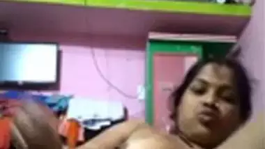 Dick hungry Indian wife dildoing her horny slit