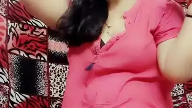 Deepika Bhabi…super hot tango live show