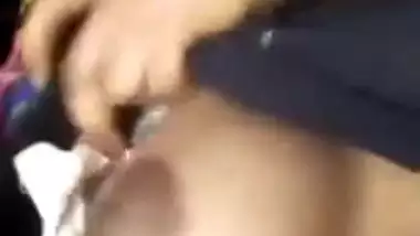 Desi village wife show her sexy pussy