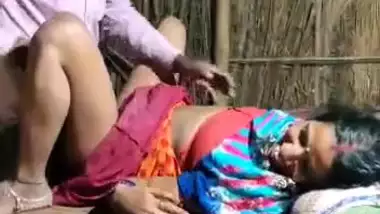 Desi village couple fucking mid night