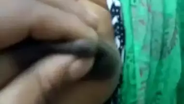 Desi Girl Shows Boobs and Pussy to Lover