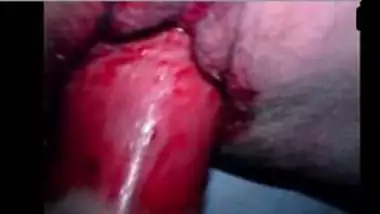 स्कूल गर्ल की टाइट चूत की सील तोड़ी